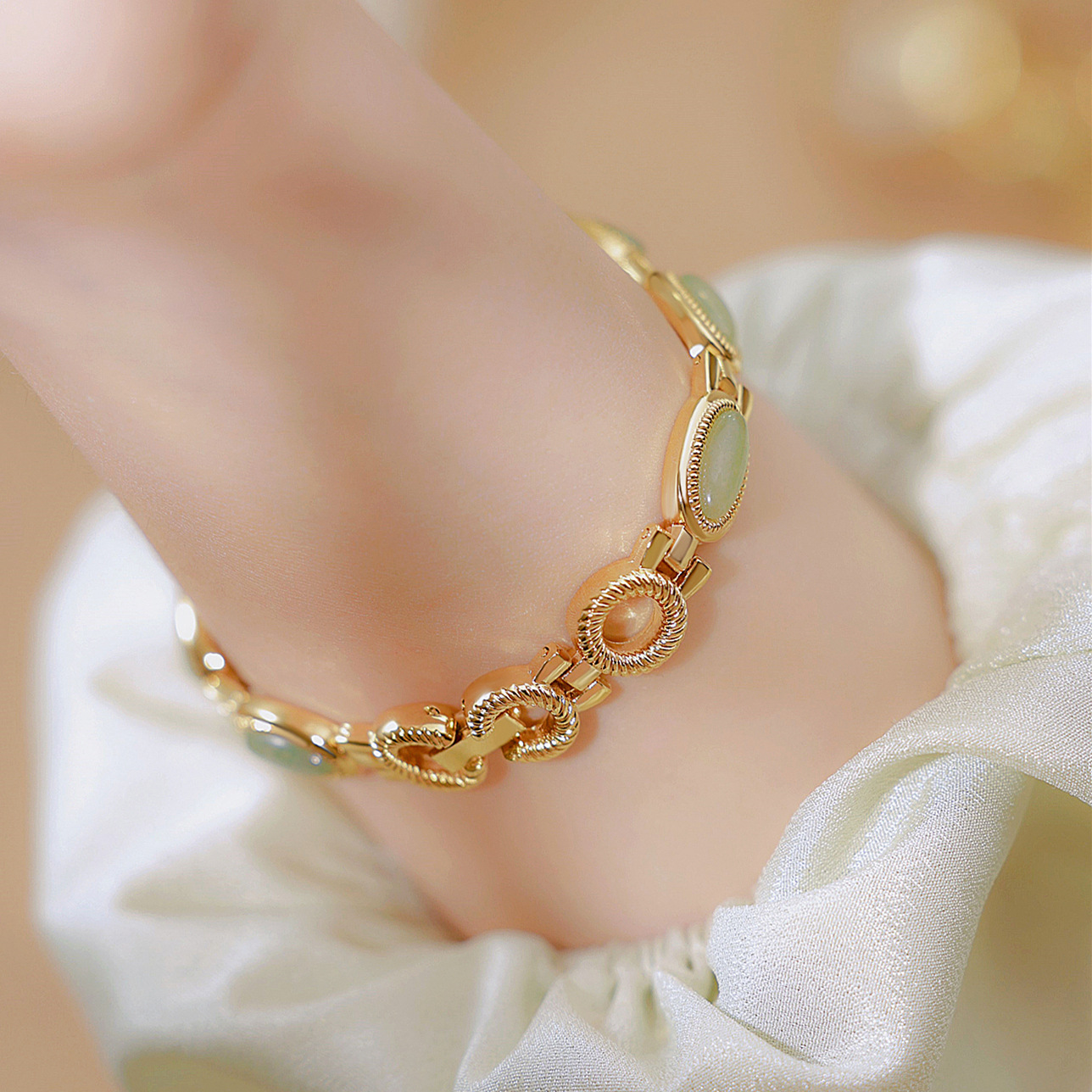 BS Genuine Brand Watch Women F - đánh giá và giá Luxury Watch Trading